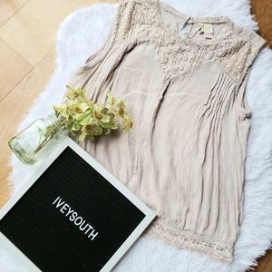 Japna Cream Sleeveless Blouse